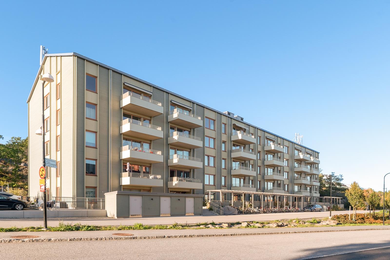 Stilren 2:a med balkong på populära Bryggargatan 9A – nyproduktion i toppklass!